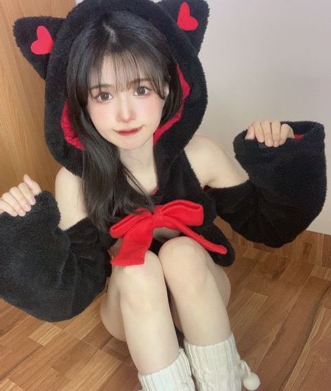 老板把我抱进房间揉我胸视频