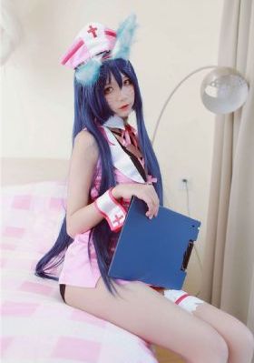 全红婵好像误入巨人国