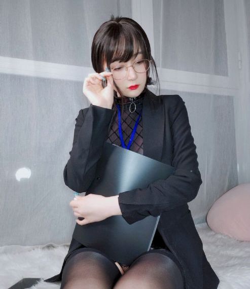 我邻居的老2婆免费观看