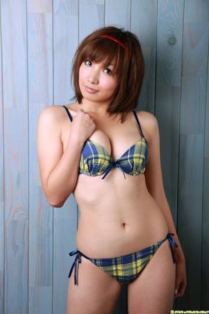 大石围天坑有多深